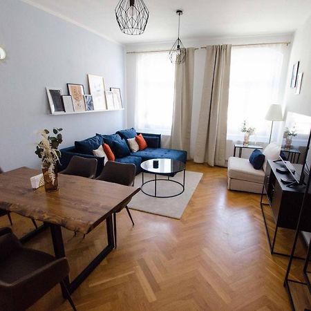 Casarina - Stilvoller Altbau In Zentraler Lage Lejlighed Dresden Eksteriør billede