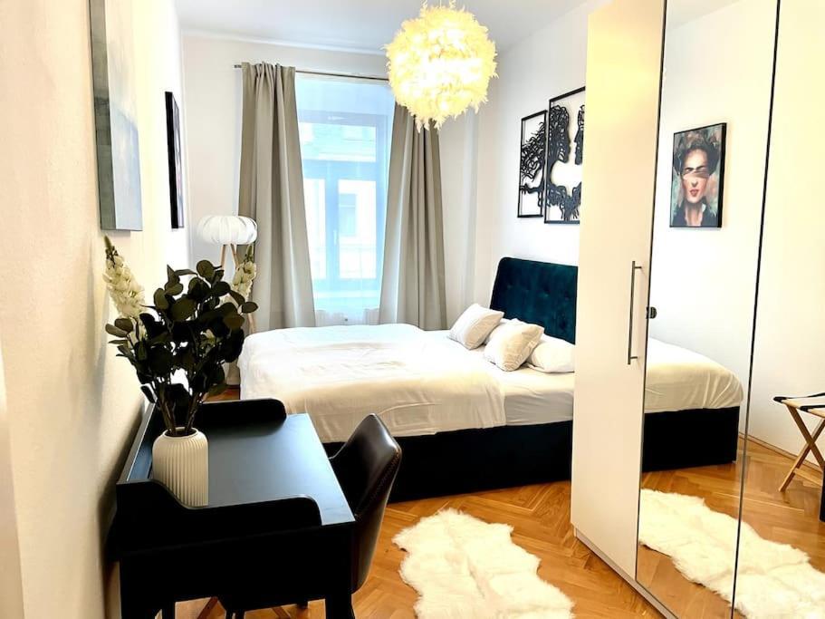 Casarina - Stilvoller Altbau In Zentraler Lage Lejlighed Dresden Eksteriør billede