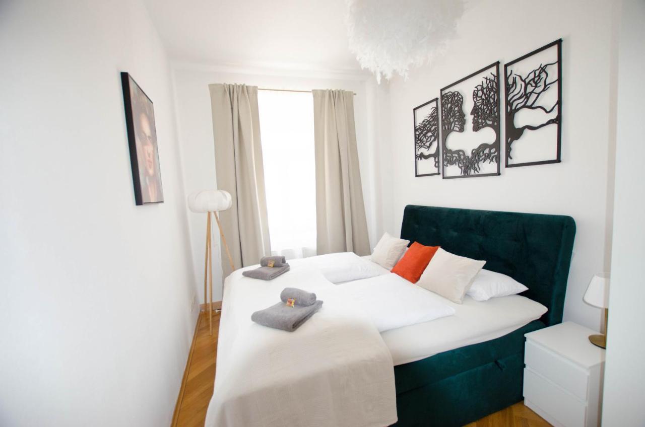Casarina - Stilvoller Altbau In Zentraler Lage Lejlighed Dresden Eksteriør billede