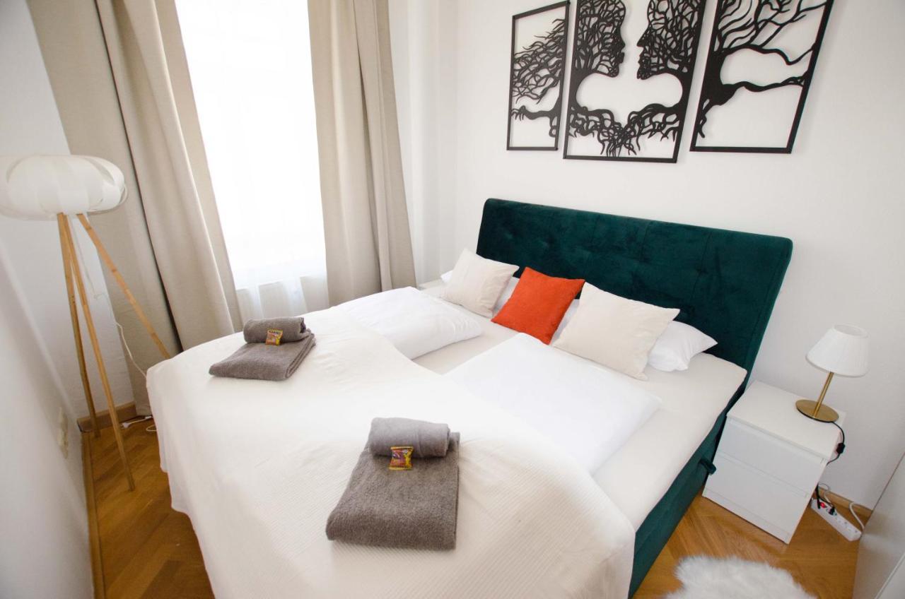 Casarina - Stilvoller Altbau In Zentraler Lage Lejlighed Dresden Eksteriør billede