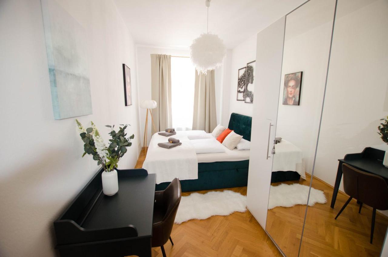 Casarina - Stilvoller Altbau In Zentraler Lage Lejlighed Dresden Eksteriør billede